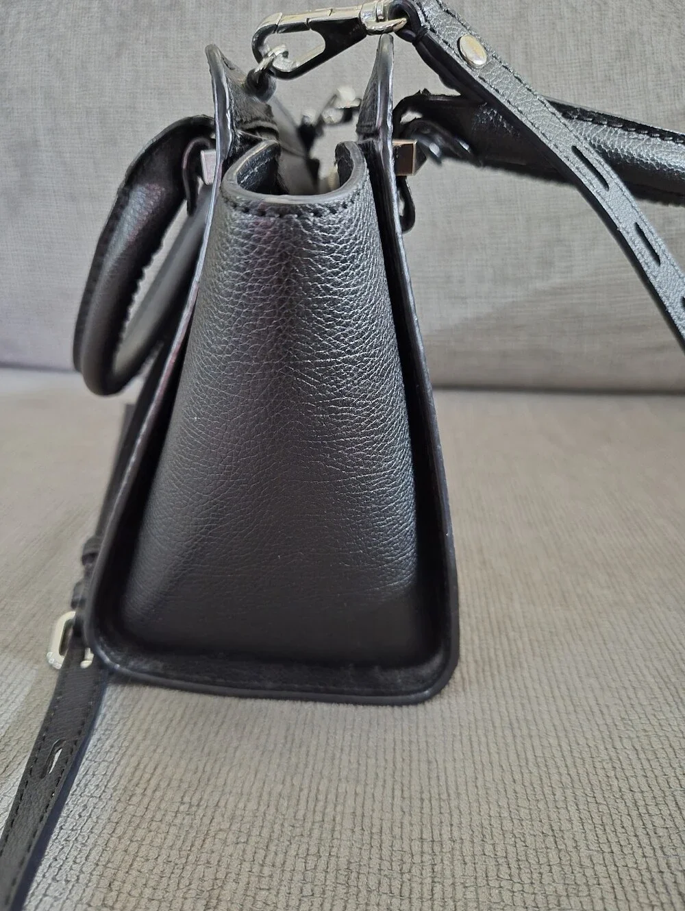 Rebecca Minkoff Micro Avery Tote Bag.